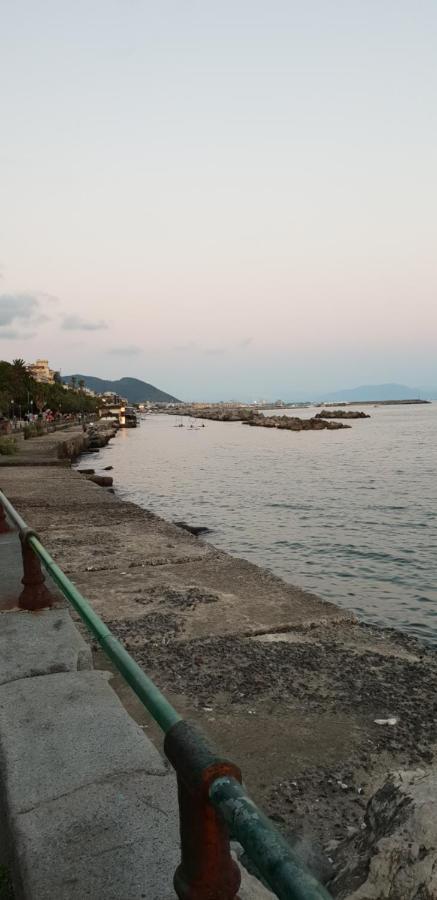 Il Rubino Holiday House Salerno Zewnętrze zdjęcie